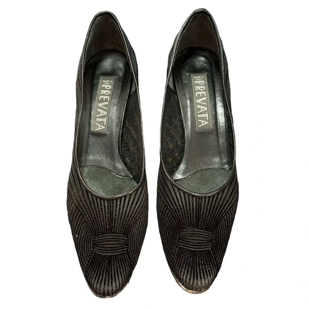 Prevata velvet and mesh 2 inch heels in black. VGUC. Size 7.5